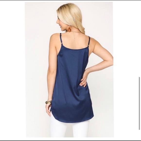 🌼 ONE LEFT✨ ✨ slightly stretchy sapphire blue silky tank with velvet trim - Picture 3 of 3